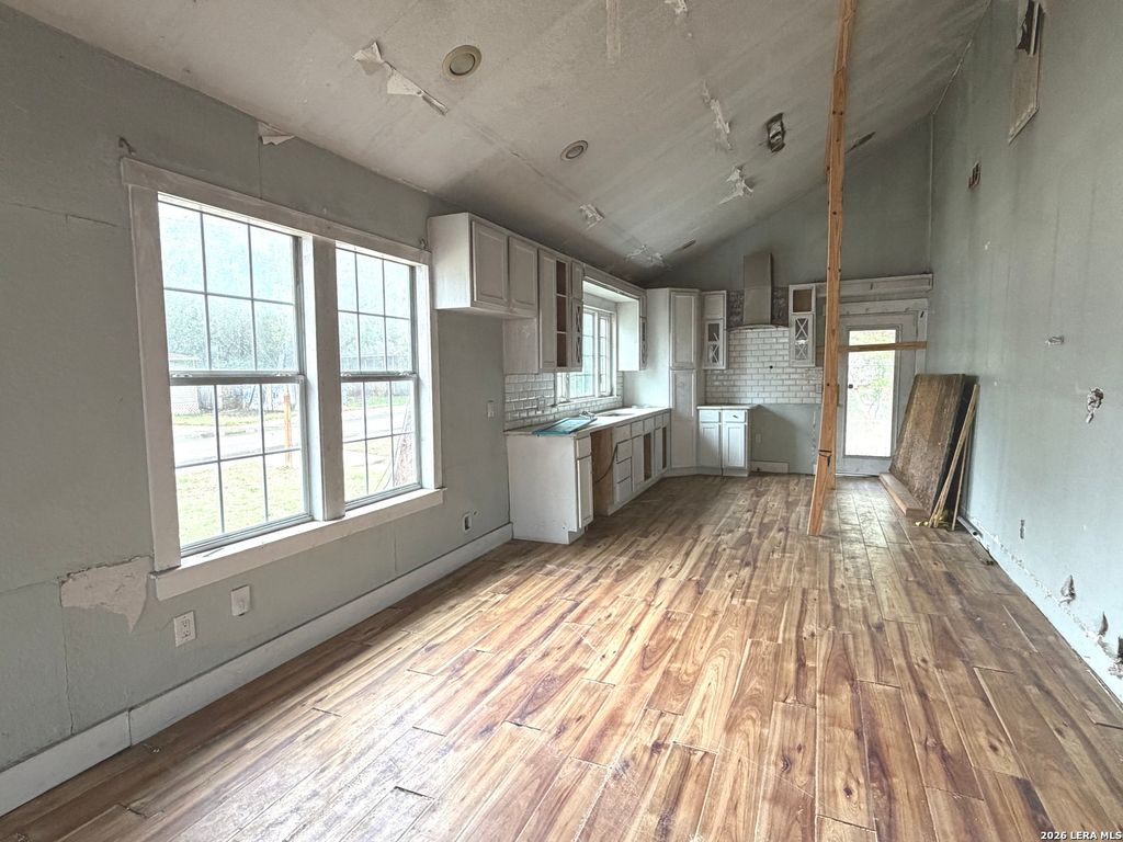 Photo of 1122 Delaware st, San Antonio, TX 78210 (MLS # 1959856)