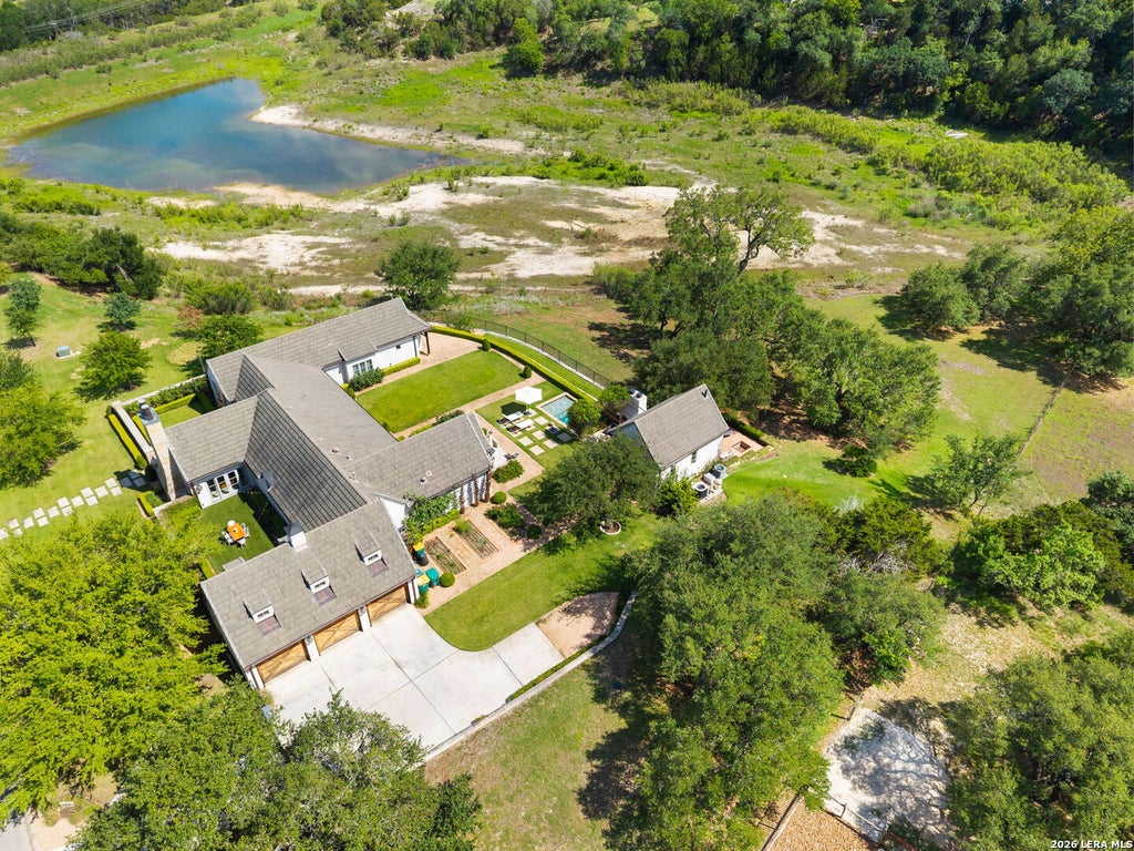 Photo of 105 LODGE SPGS, Boerne, TX 78006 (MLS # 1968748)