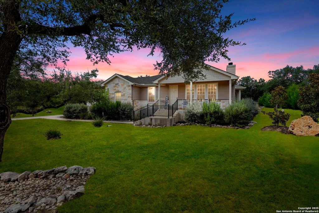 Photo of 1608 Lake Ridge, Canyon Lake, TX 78133 (MLS # 1897911)