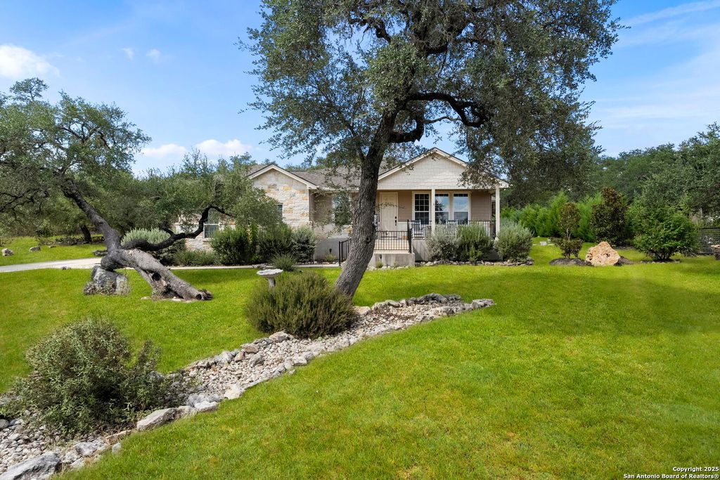 Photo of 1608 Lake Ridge, Canyon Lake, TX 78133 (MLS # 1897911)