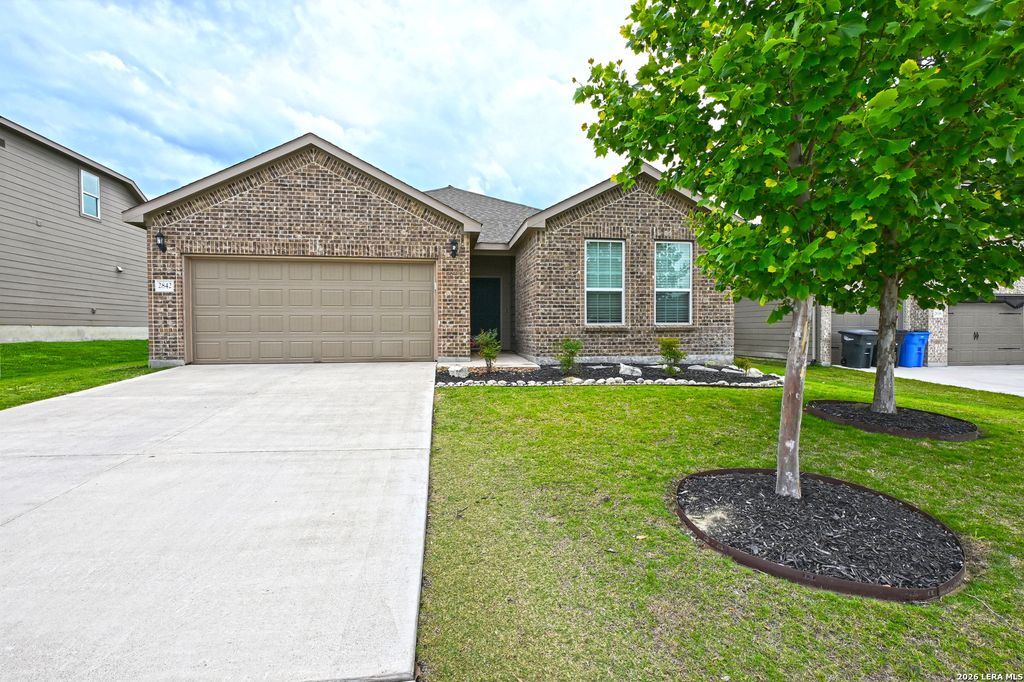 Photo of 2842 RIDGE BERRY RD, New Braunfels, TX 78130 (MLS # 1970004)