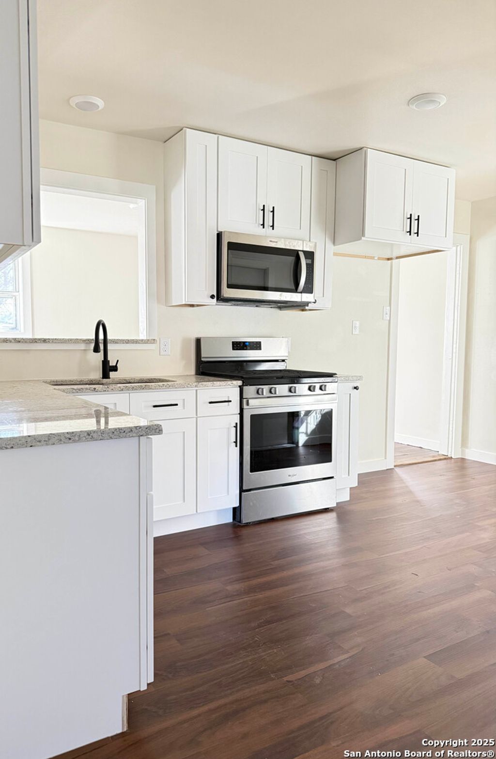 Photo of 426 Edna, San Antonio, TX 78220 (MLS # 1930330)