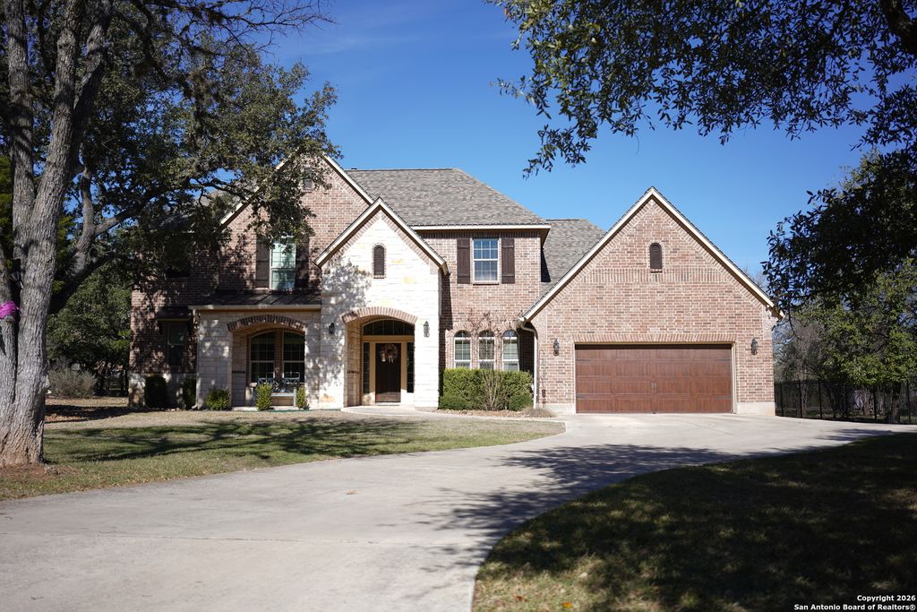 Photo of 113 Canyon Circle, Boerne, TX 78015 (MLS # 1932075)