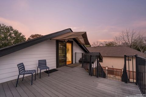 A home in Alamo Heights