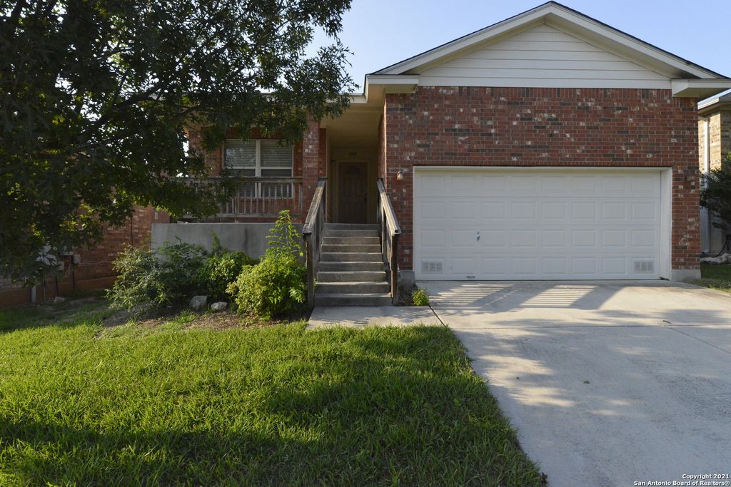 Photo of 15515 Robin Feather, San Antonio, TX 78255 (MLS # 1914722)