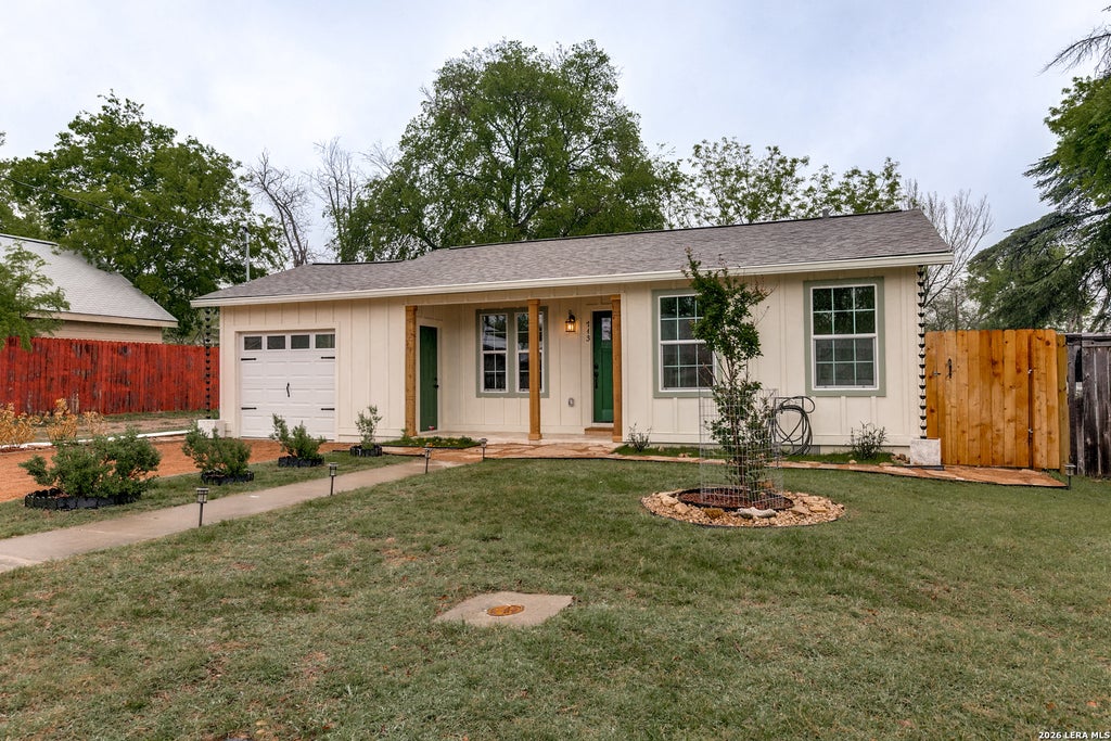Photo of 713 Lamar, Kerrville, TX 78028 (MLS # 1954968)