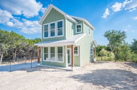 A home in Bandera