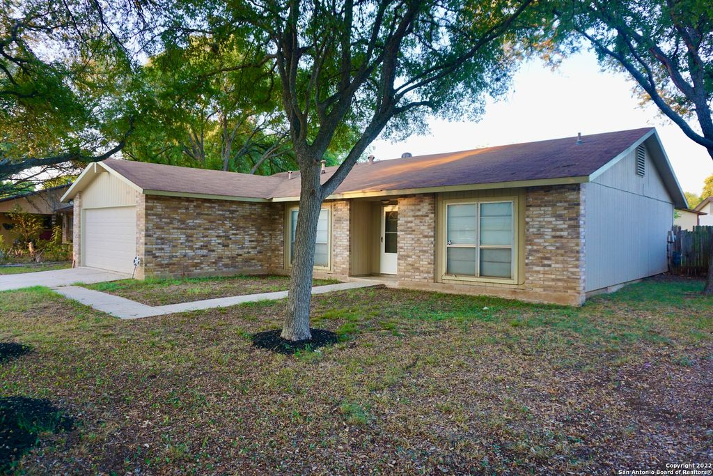 Photo of 2434 FIELD WOOD, San Antonio, TX 78251 (MLS # 1917621)