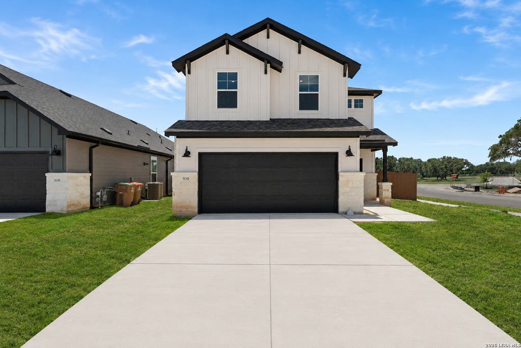 Photo of 304 JERSEY LN, Boerne, TX 78006 (MLS # 2009970)