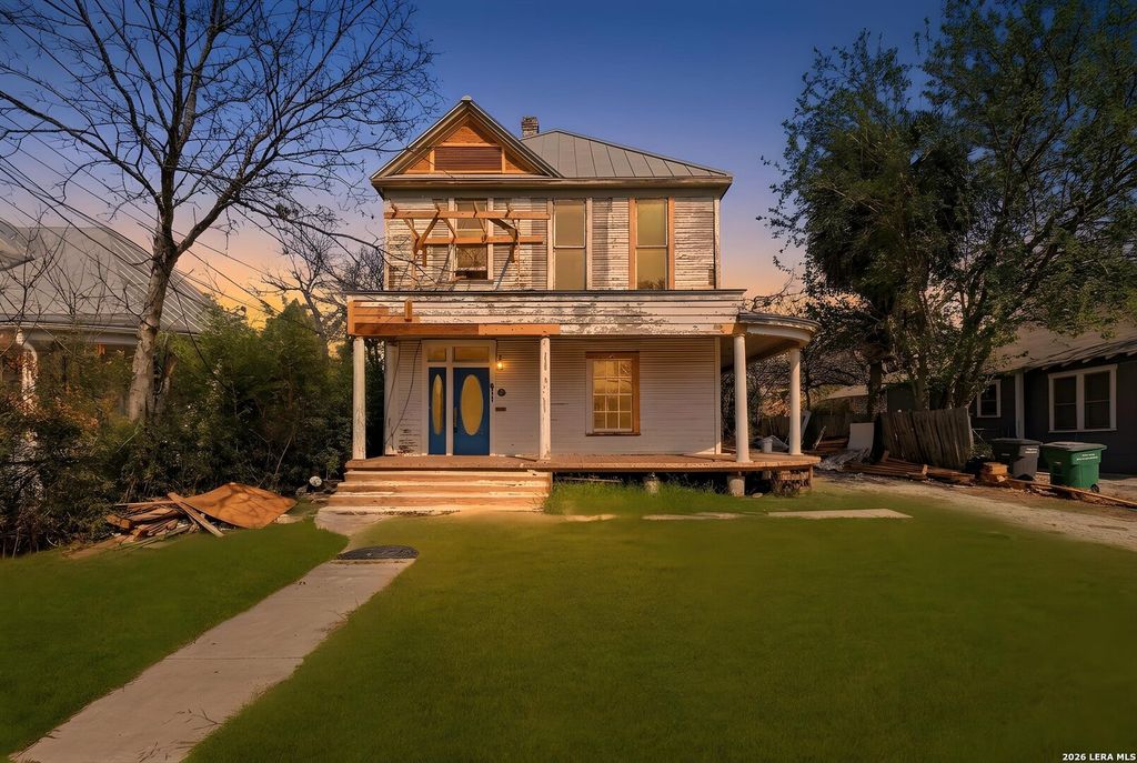 Photo of 611 Mason St, San Antonio, TX 78208 (MLS # 1946837)