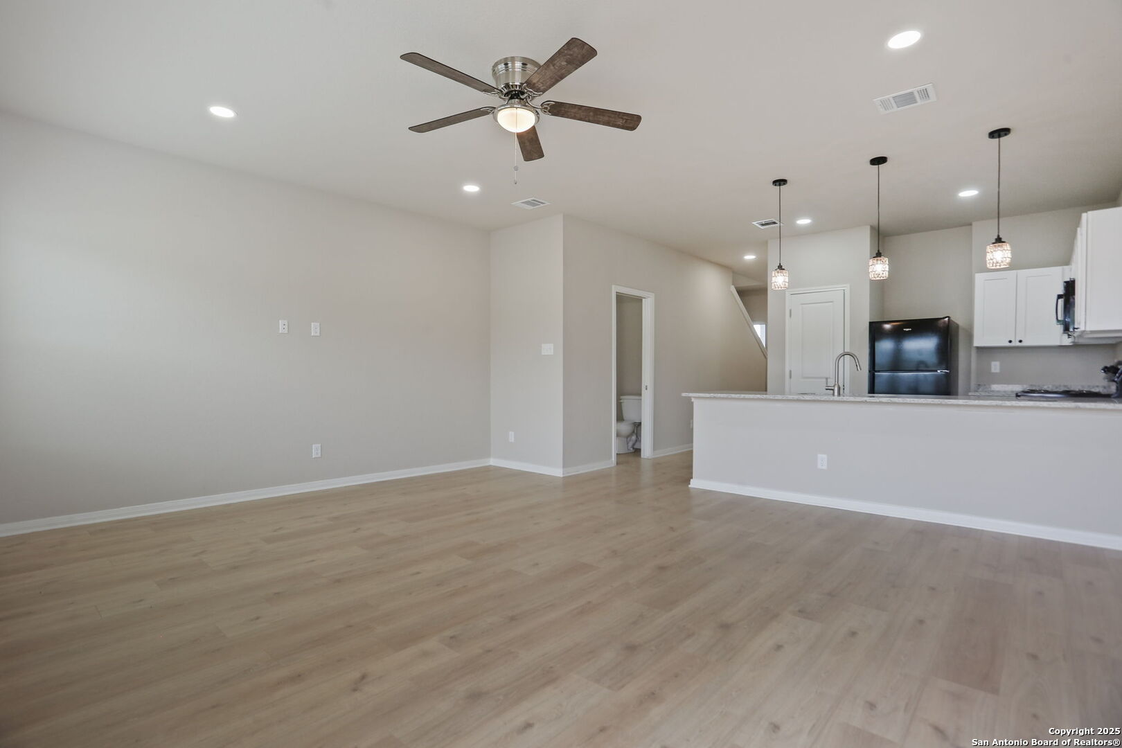 7226 John Palmer Dr.