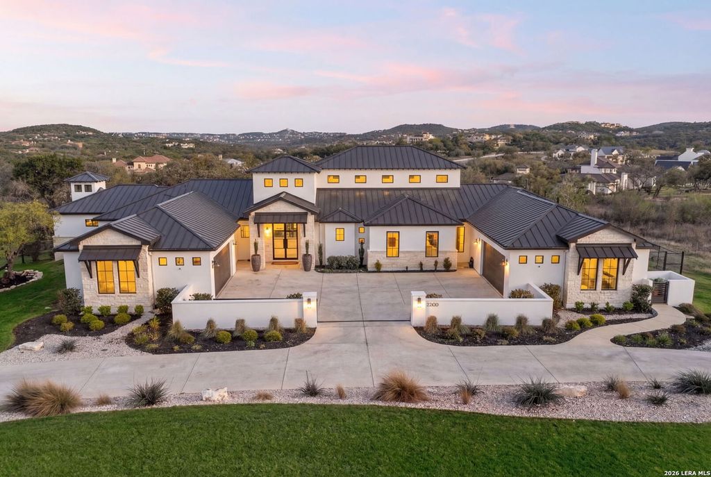 Photo of 11326 Montell Pt, Boerne, TX 78006 (MLS # 1948206)