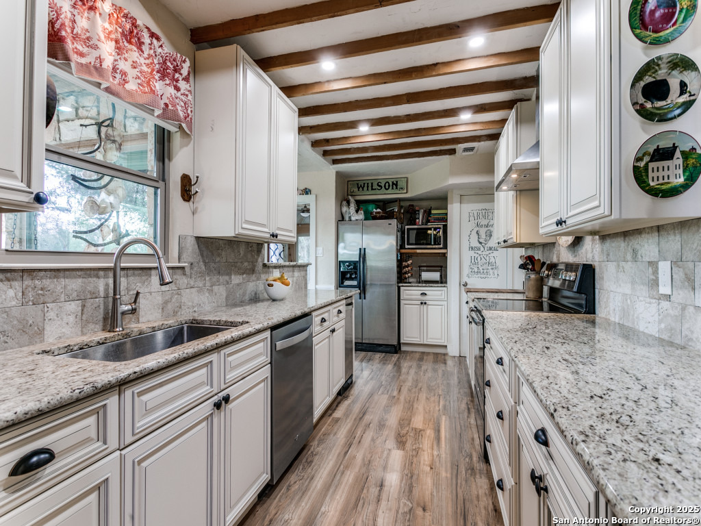 3772 SPRING BRANCH RD