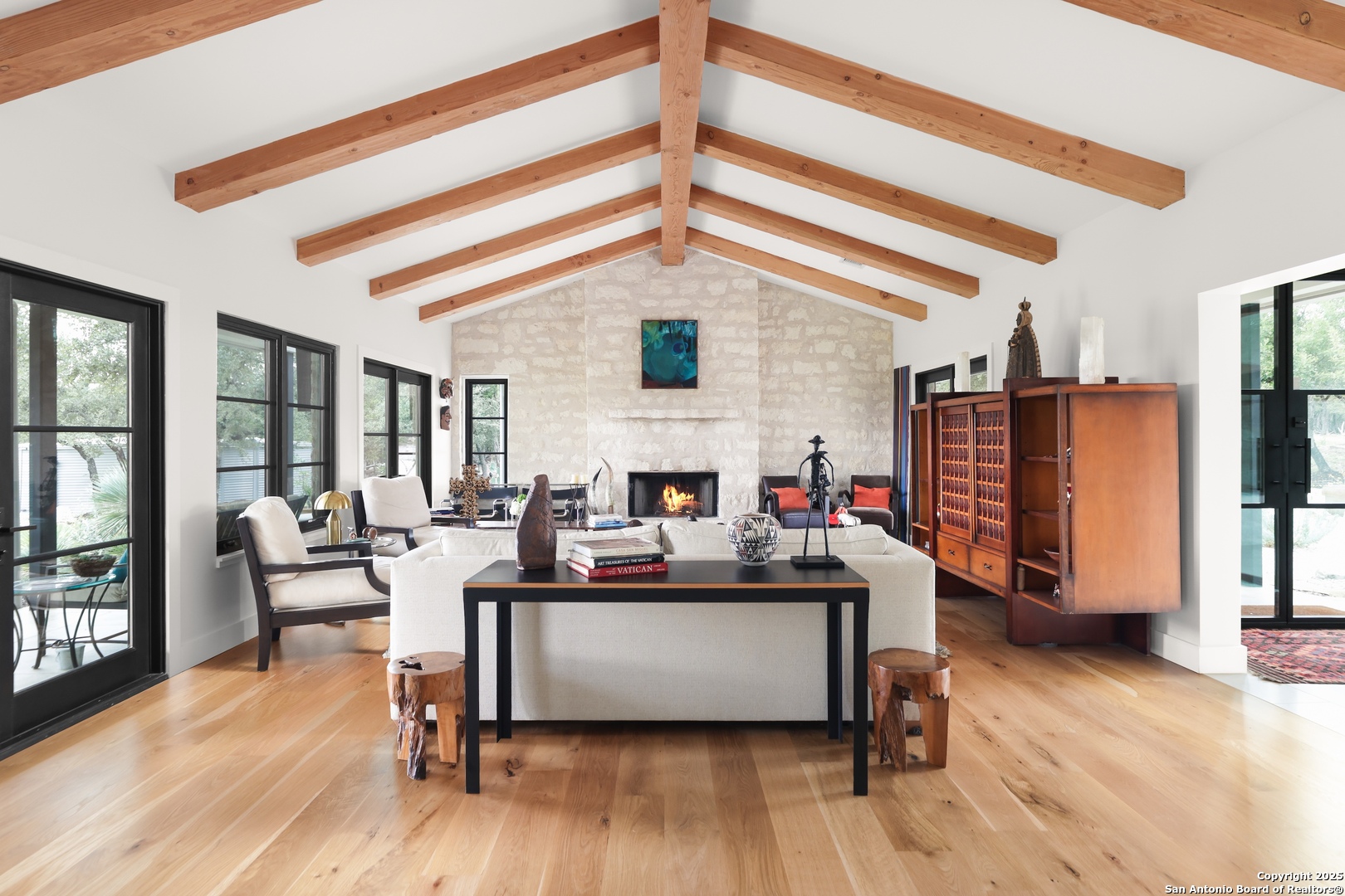 2900 STAGECOACH RANCH LOOP