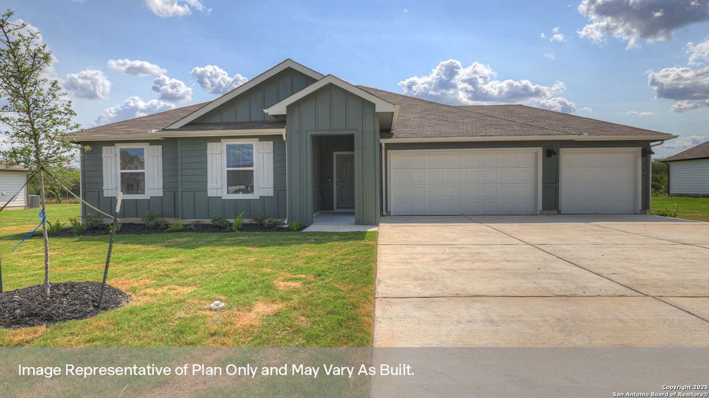 Photo of 481 KOLBO CROSSING COVE, Lockhart, TX 78644 (MLS # 1930259)