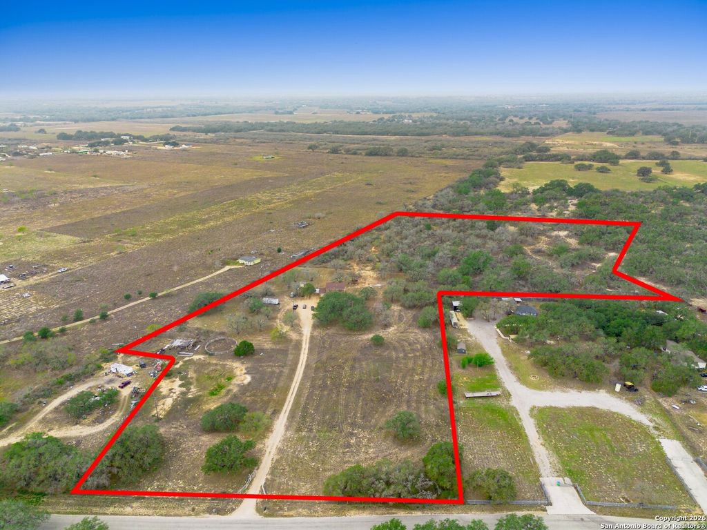 Photo of 1655 Eichman Rd, Poteet, TX 78065 (MLS # 1941352)