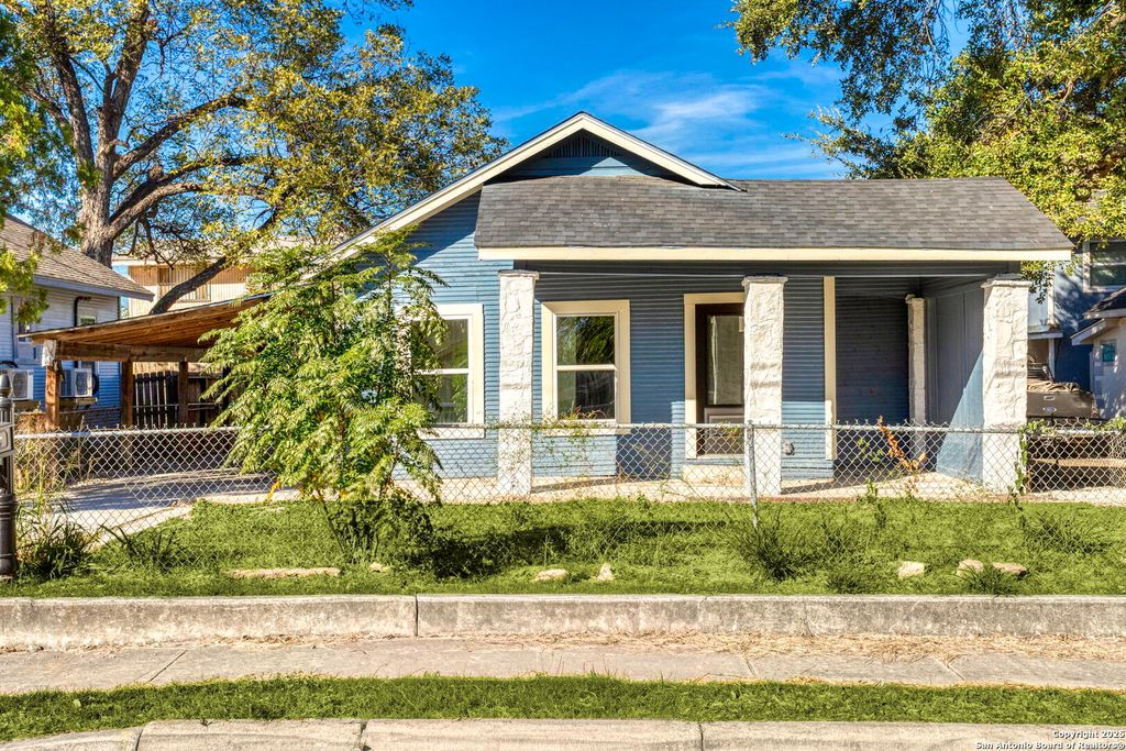 Photo of 147 E Baylor, San Antonio, TX 78204 (MLS # 1922531)