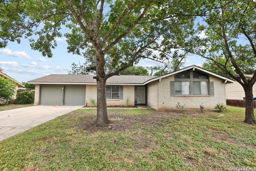 Photo of 5611 Sir Gareth Dr, San Antonio, TX 78218 (MLS # 1950997)