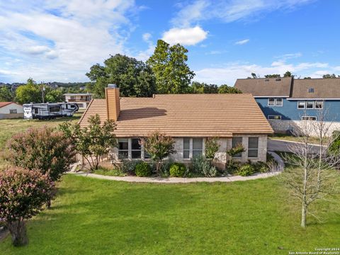 A home in Canyon Lake