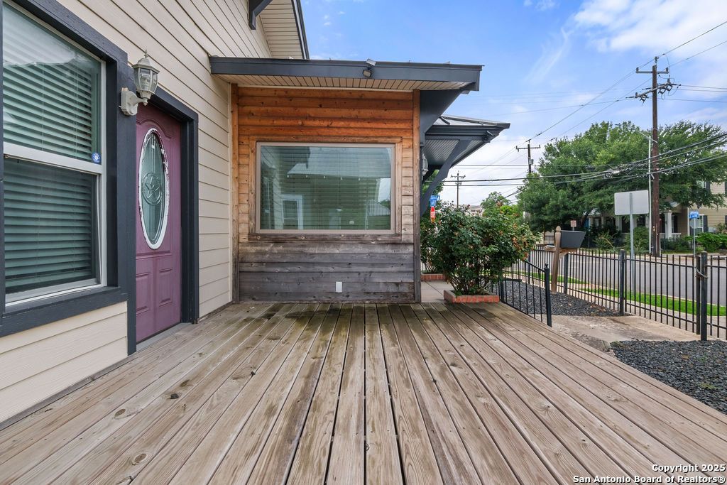 Photo of 702 E Euclid Ave, San Antonio, TX 78212 (MLS # 1935738)