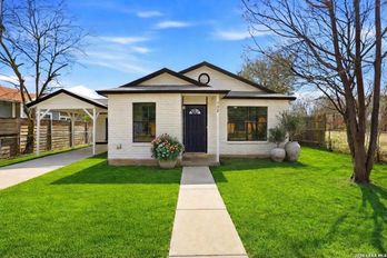 Single Family Residence at 132 University