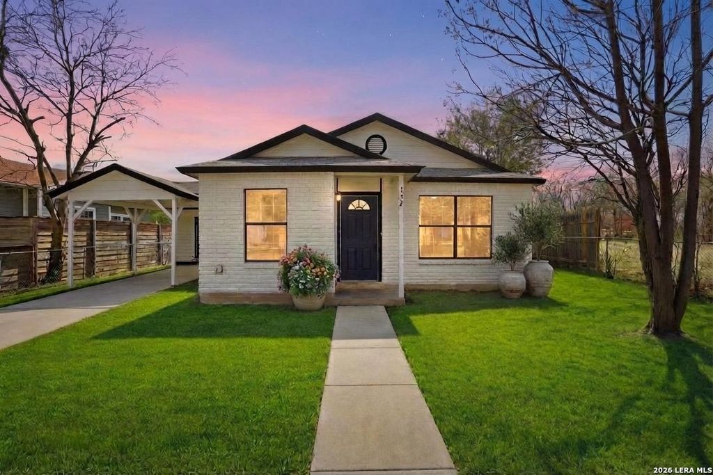 Photo of 132 University, San Antonio, TX 78201 (MLS # 1948076)