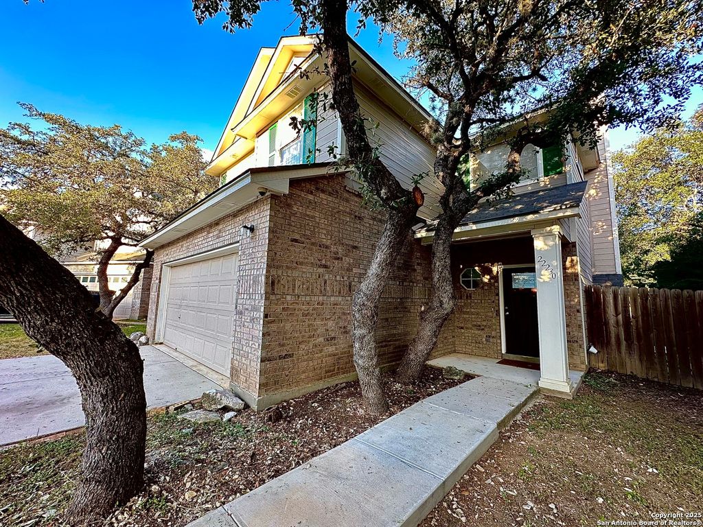 Photo of 22230 Goldcrest Run, San Antonio, TX 78260 (MLS # 1914948)