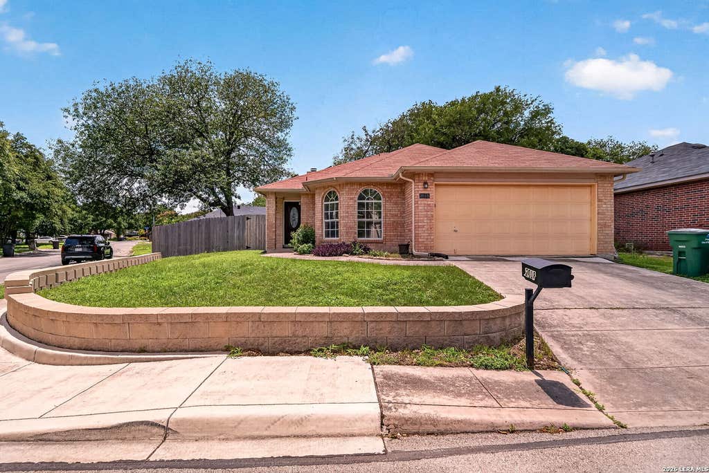 Photo of 2018 BUDDING BLVD, San Antonio, TX 78247 (MLS # 1990734)