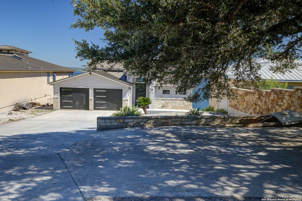 Photo of 2934 Colleen, Canyon Lake, TX 78133 (MLS # 1887087)