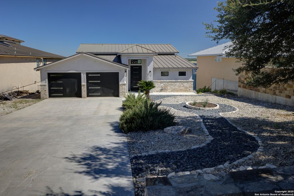 Photo of 2934 Colleen, Canyon Lake, TX 78133 (MLS # 1887087)