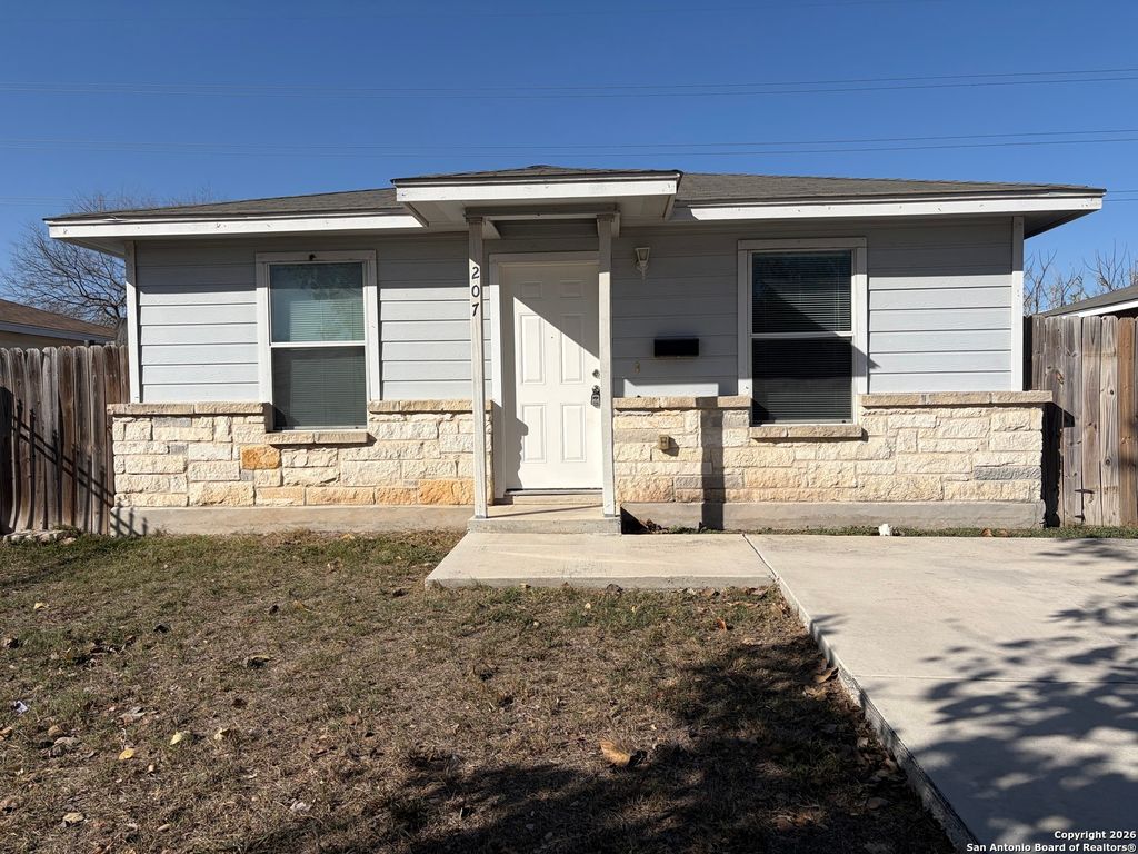 Photo of 207 Carranza, San Antonio, TX 78225 (MLS # 1934831)