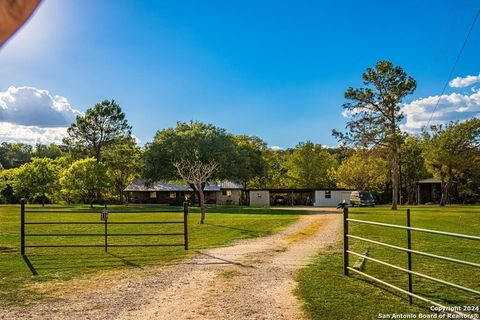 A home in Bandera