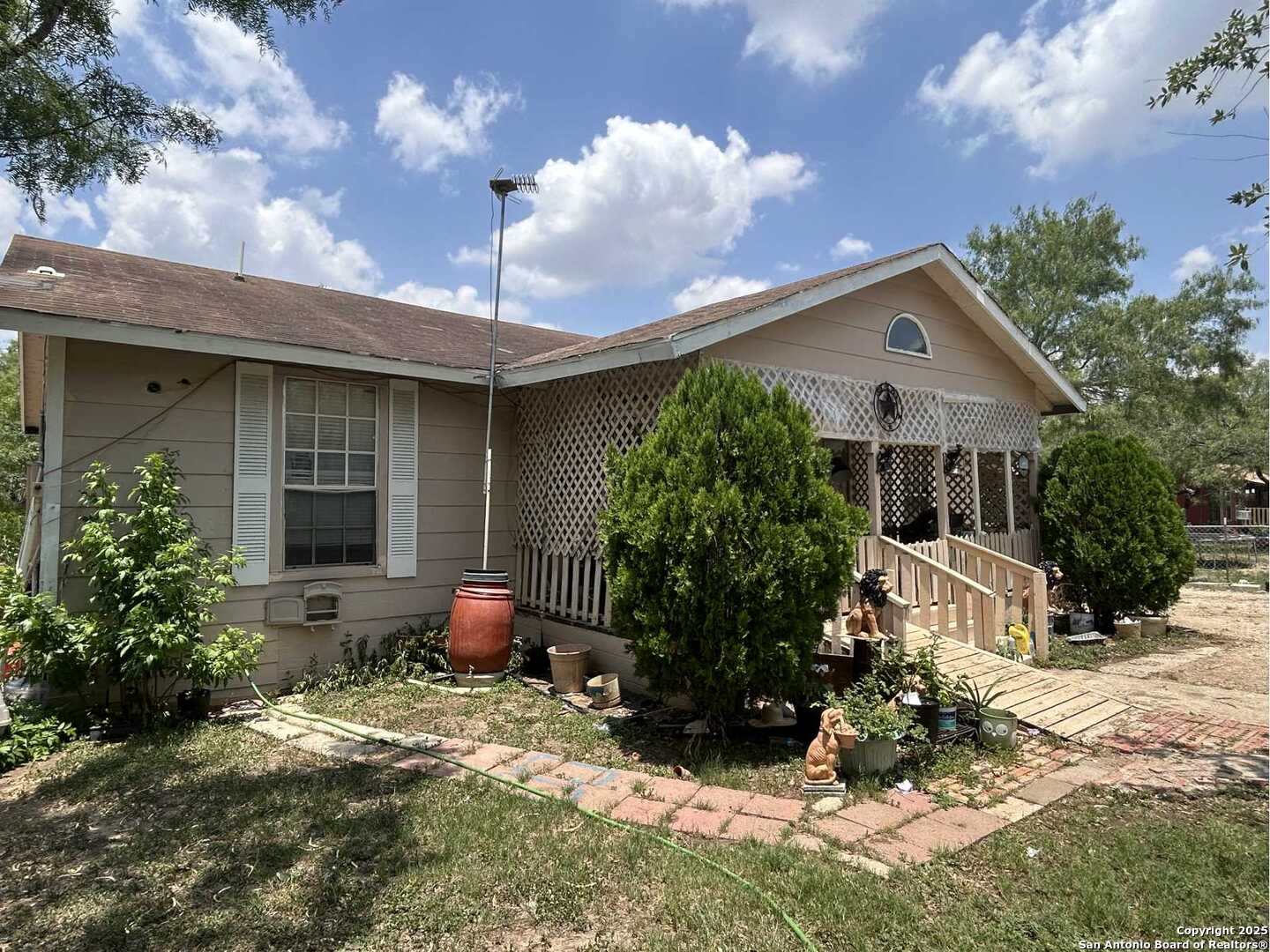 1446 County Road 429