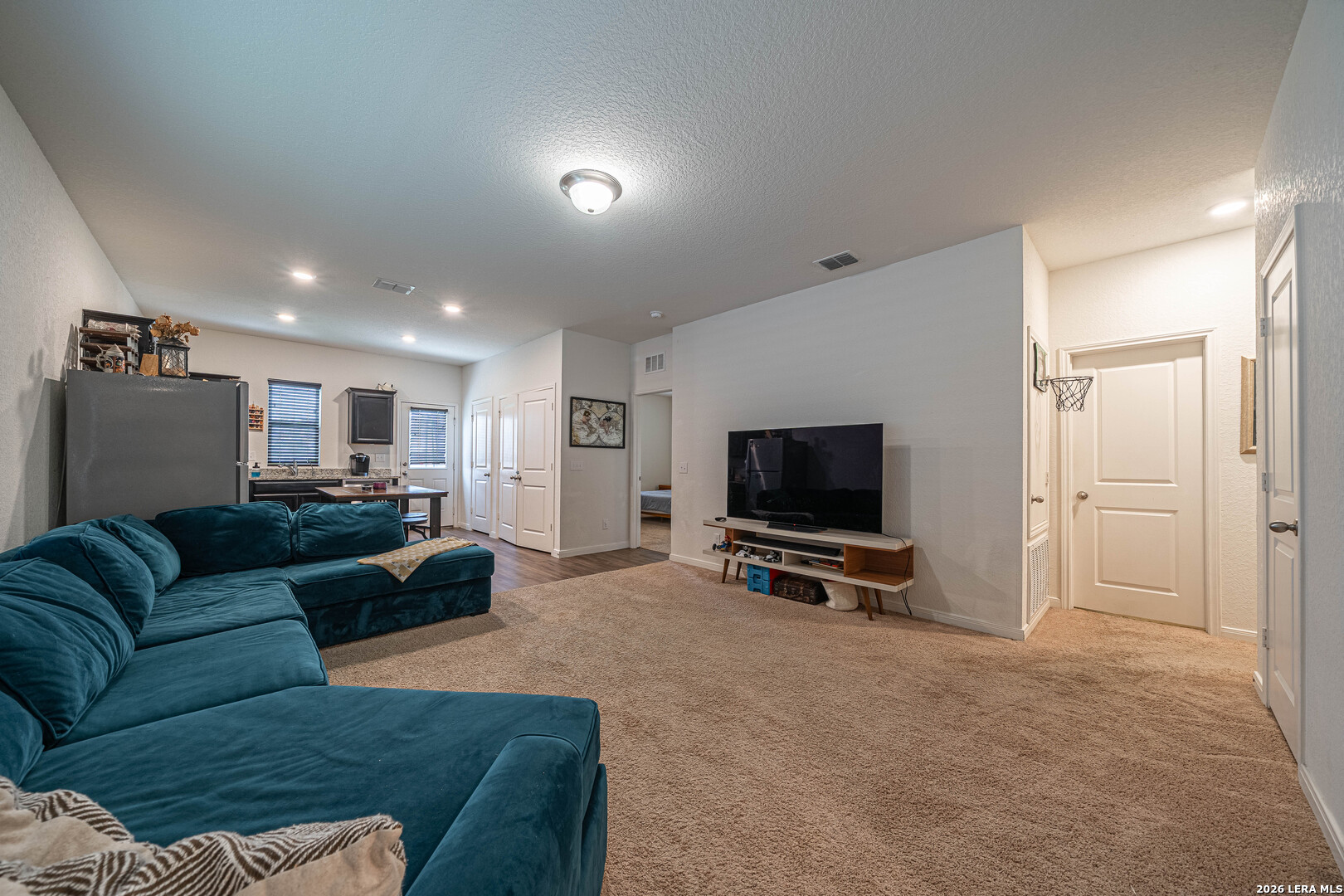 Search 13513 Flower Pond