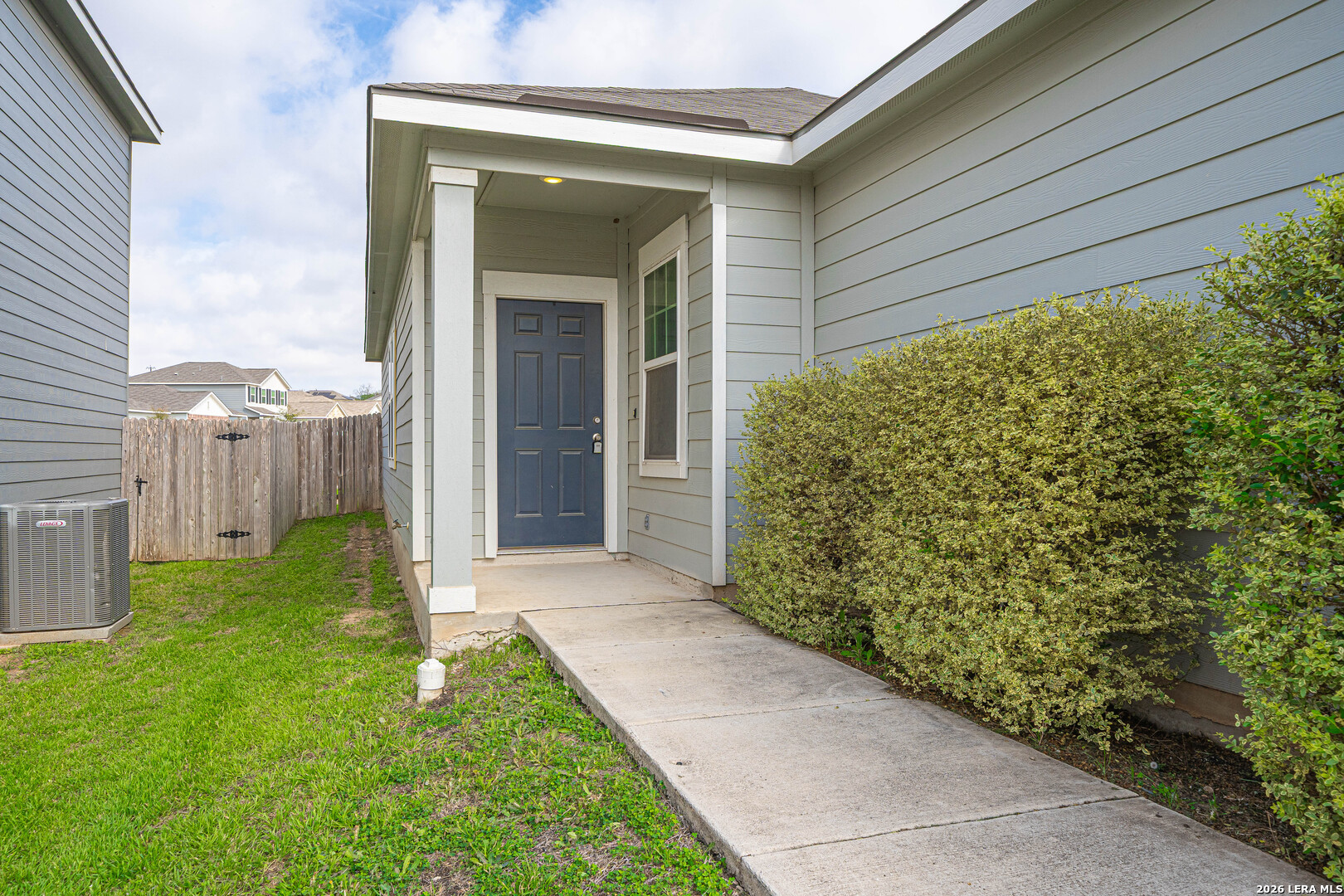 Search 13513 Flower Pond