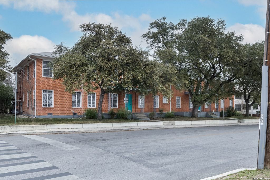 Photo of 553 Club, San Antonio, TX 78201 (MLS # 1950279)