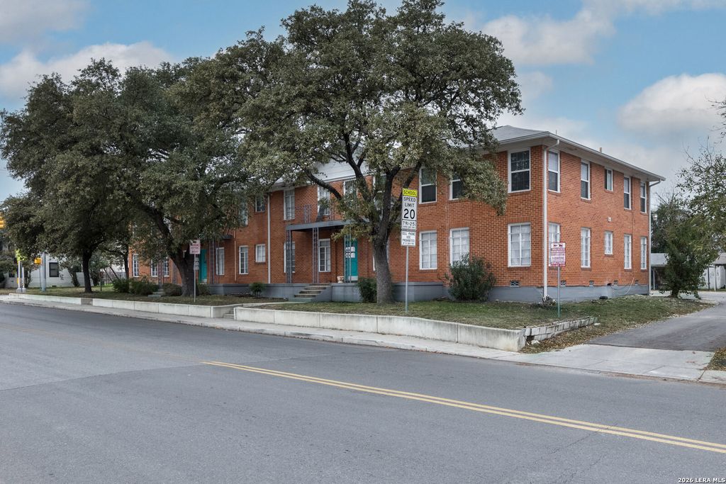 Photo of 553 Club, San Antonio, TX 78201 (MLS # 1950279)