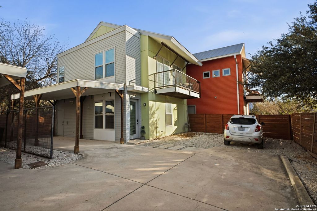 Photo of 422 Hays St #3, San Antonio, TX 78202 (MLS # 1931578)