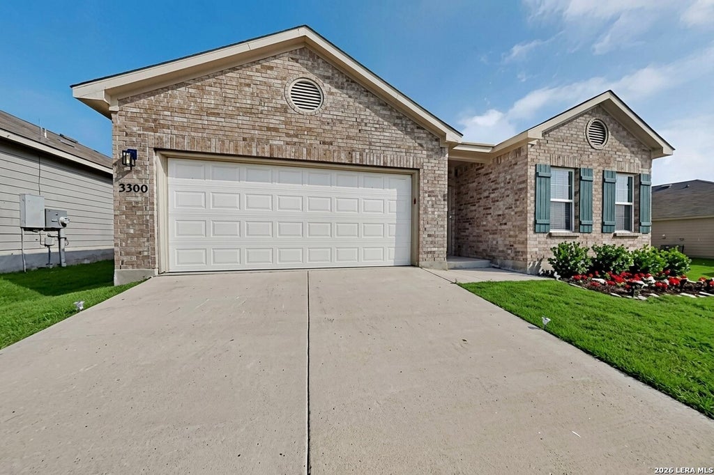 Photo of 3300 Ridge Pl, Seguin, TX 78155 (MLS # 1993510)