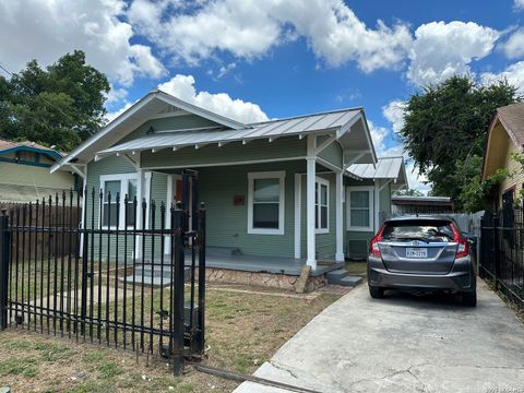 Photo of 1619 Nolan B #B, San Antonio, TX 78202 (MLS # 1950766)