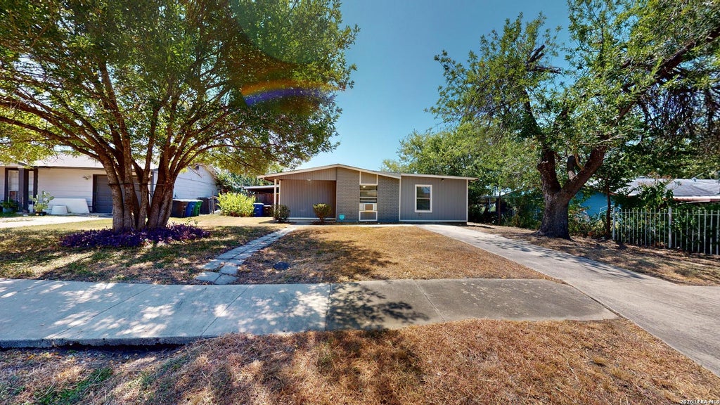 Photo of 8826 CAPE VALLEY ST, San Antonio, TX 78227 (MLS # 2013006)