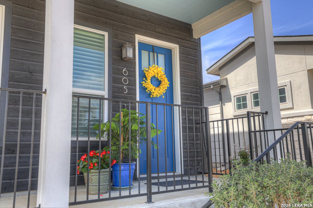 605 CREEKSIDE CMN
