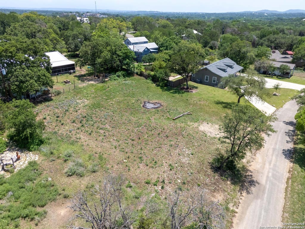 Photo of 314 Cherokee Dr, Bandera, TX 78003 (MLS # 1886508)