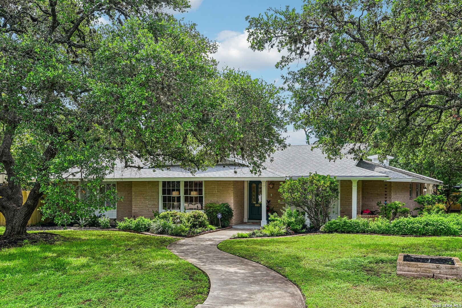 103 TAMWORTH DR