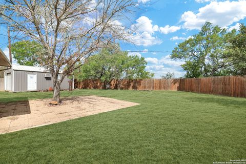 A home in Jourdanton