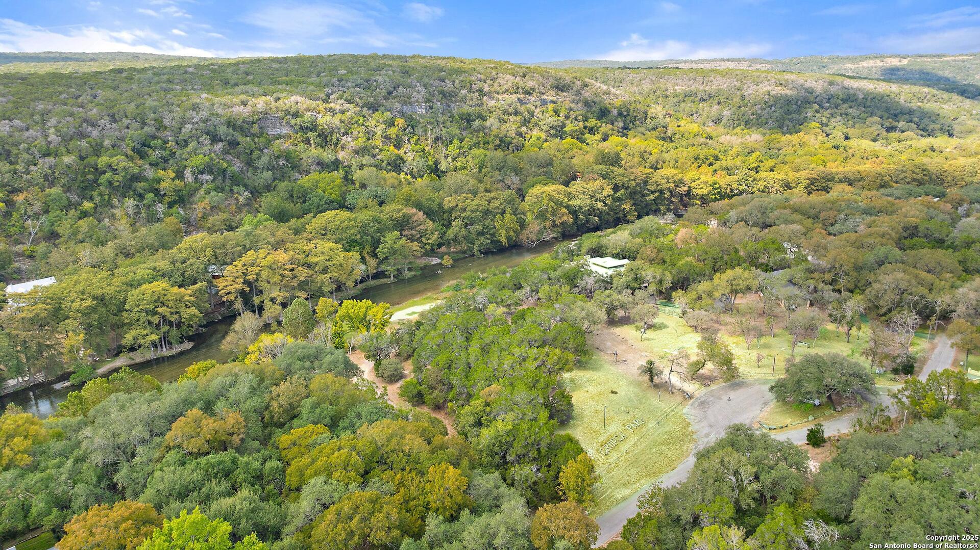 1071 Fieldstone