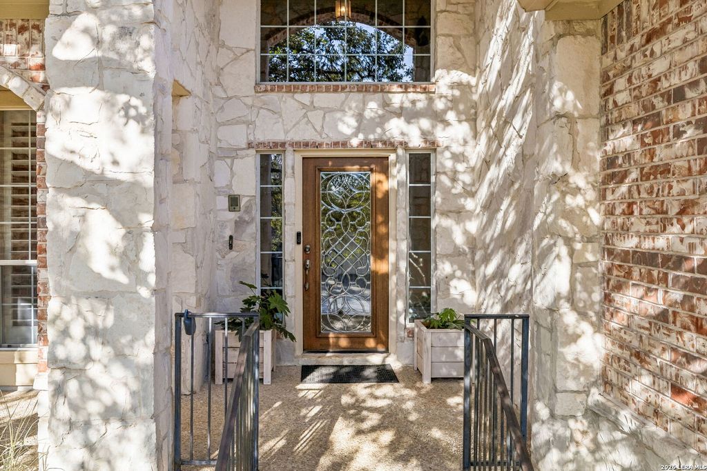 Photo of 611 Enchanted Way, San Antonio, TX 78260 (MLS # 1938518)