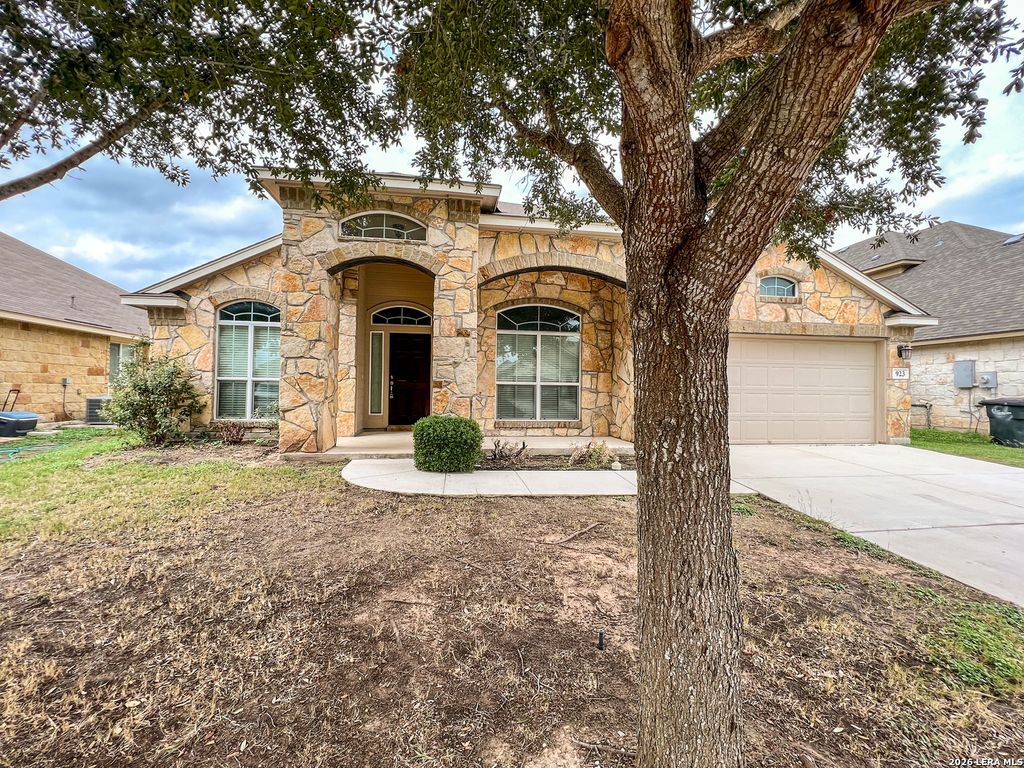 Photo of 923 AVERY PKWY, New Braunfels, TX 78130 (MLS # 1966638)