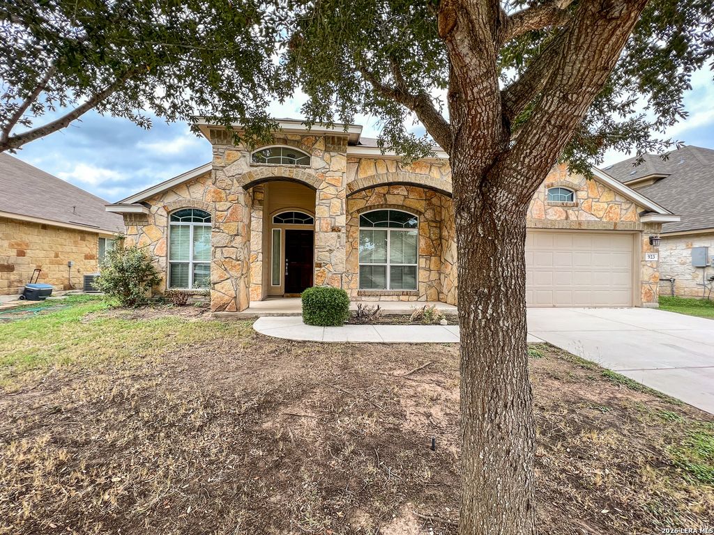 Photo of 923 AVERY PKWY, New Braunfels, TX 78130 (MLS # 1966638)