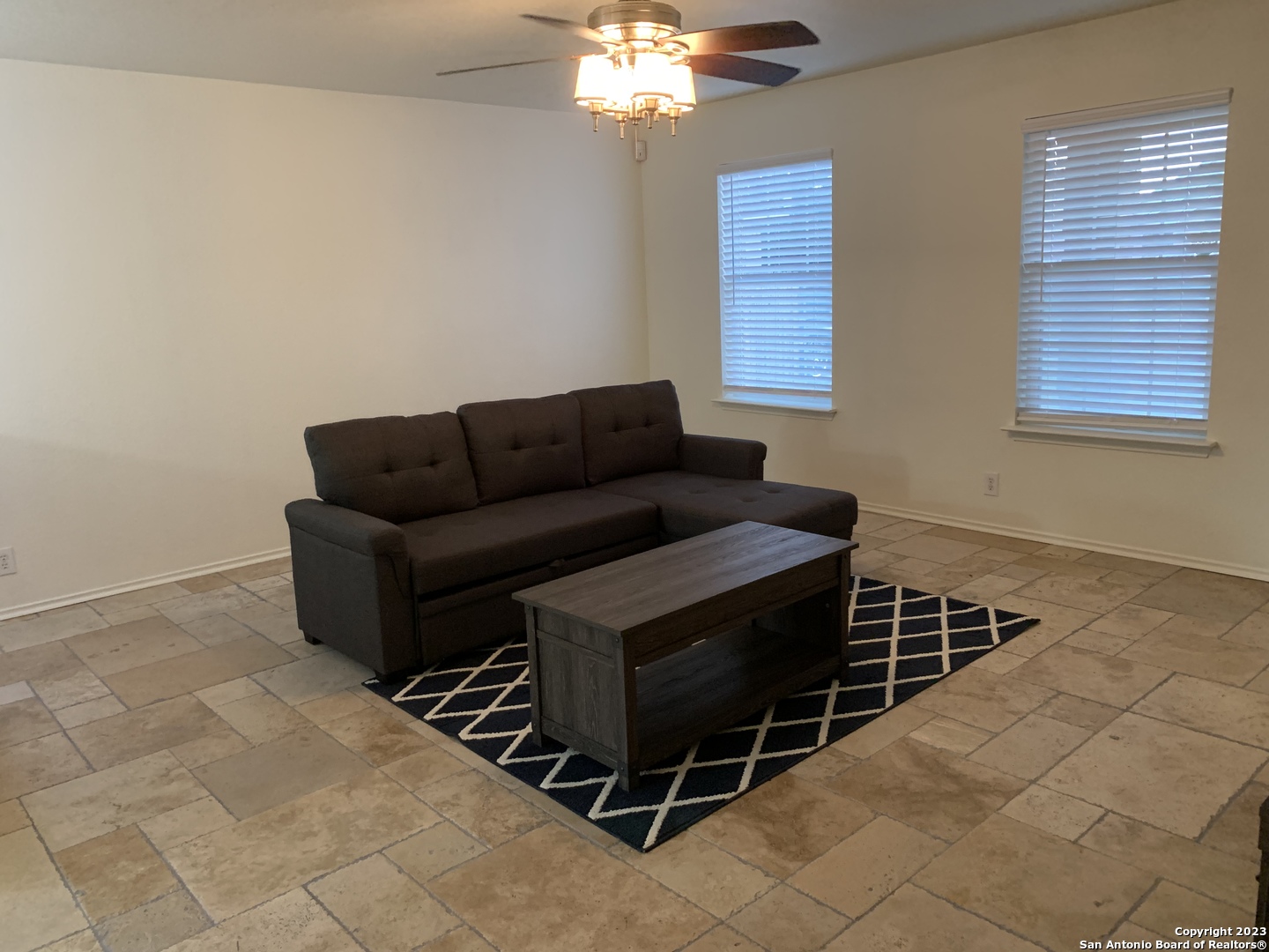 10615 SHAENVIEW